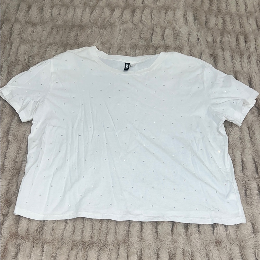 White Women's Rhinestone TShirt Size Large